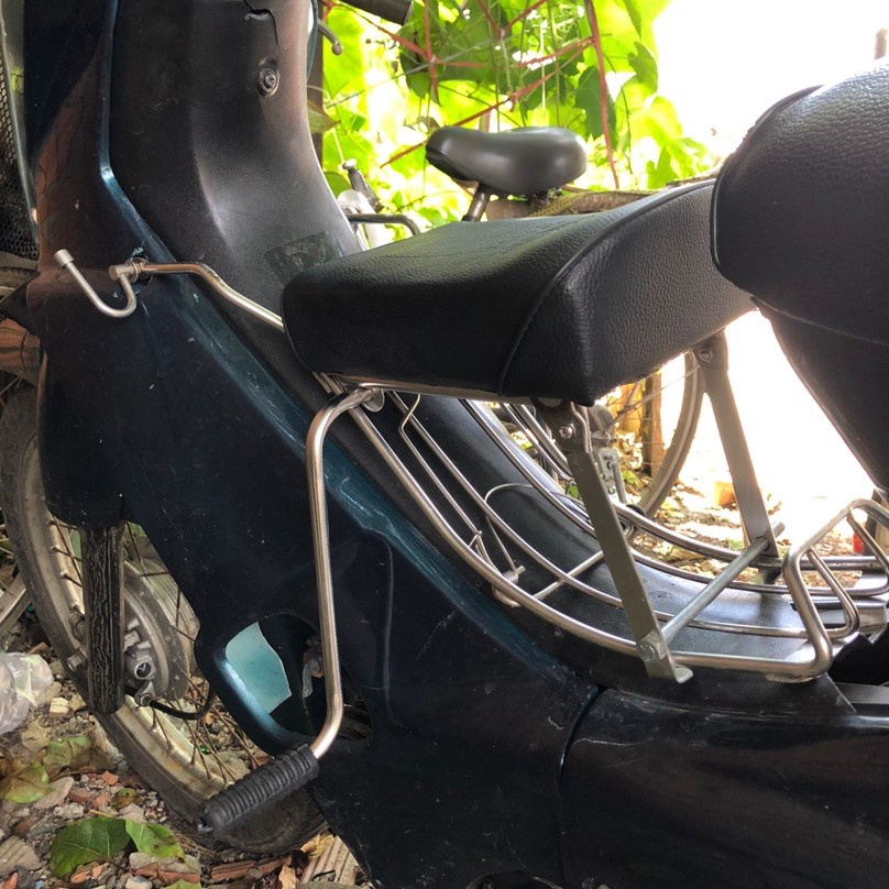 [SỈ= LẺ]  Ghế ngồi xe máy  Xe Số, Yên Nệm, Không Tựa,Có Gác Chân,An Toàn Cho Bé