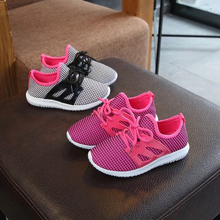 Giày sneaker thể thao cho bé trai