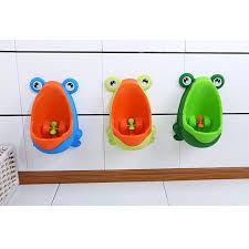 BÔ TIỂU ĐỨNG  TREO TƯỜNG CHO BÉ TRAI, BÔ ĐỨNG BÉ TRAI, BÔ TREO TƯỜNG(LOẠI DÀY)