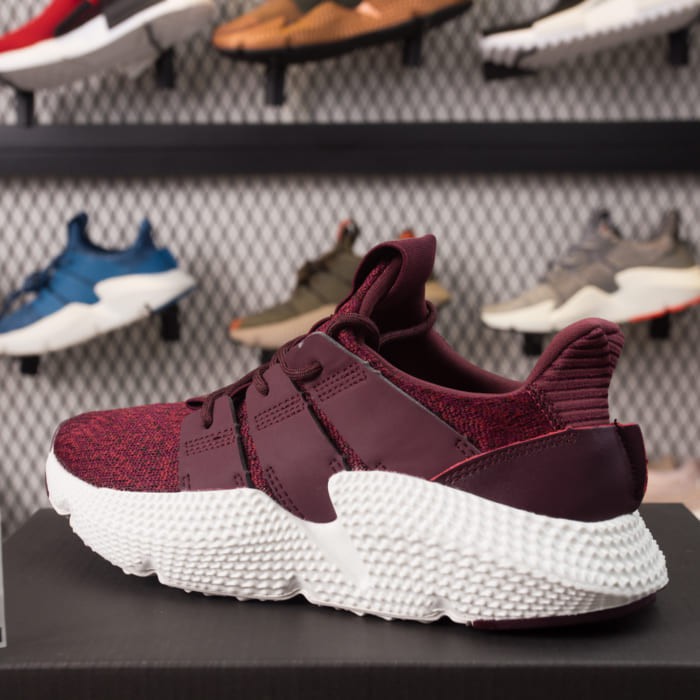 Prophere đỏ mận