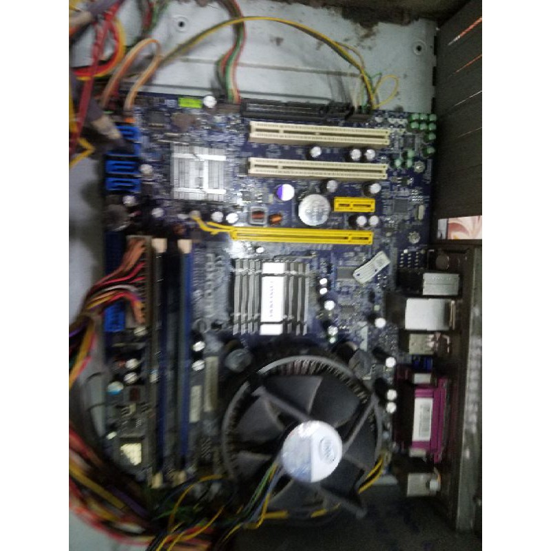 Combo main G31 + Cpu E6300 2.8ghz + Fan + tản nhiệt