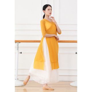 Áo cổ trang dáng dài xẻ