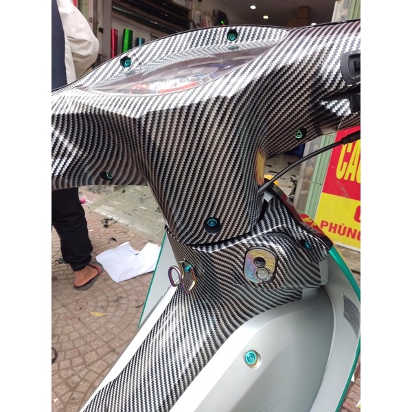 Dacel carbon vân bóng , nhám làm đẹp chống xước cho xe máy , ô tô dài 60cm rộng 1m