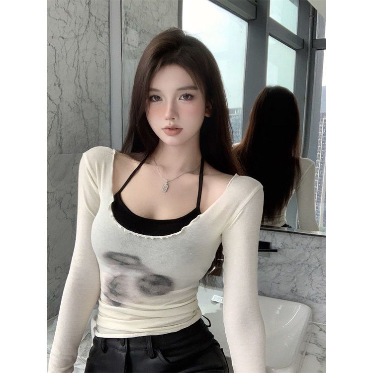 Set đồ COZOKC gồm áo thun màu nhuộm tay dài và áo không tay ôm dáng thiết kế quyến rũ