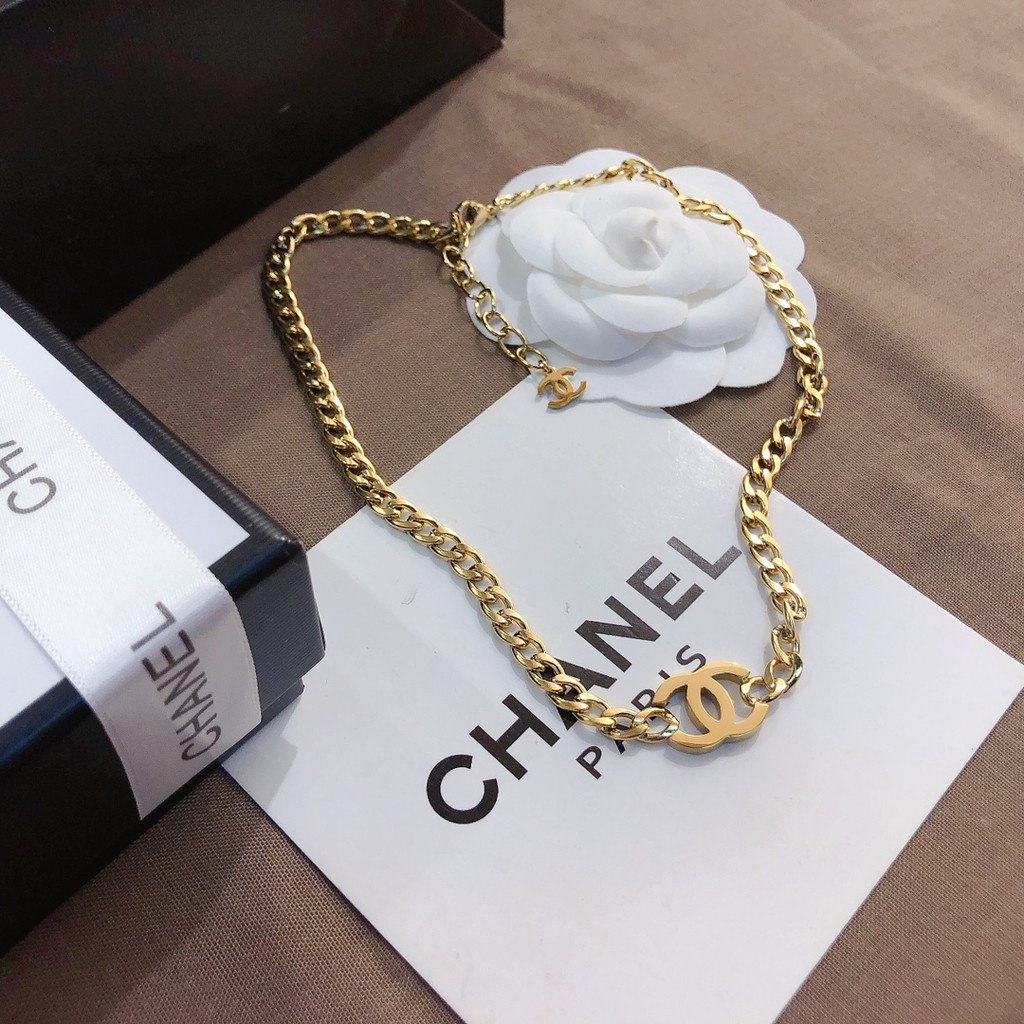 Vòng cổ mặt chữ C Chanel đôi khắc chữ thời trang cho nữ