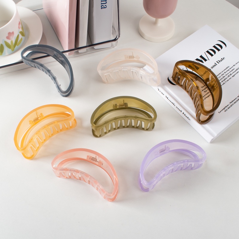 Kẹp càng cua bản lớn màu trong phong cách Hàn Quốc