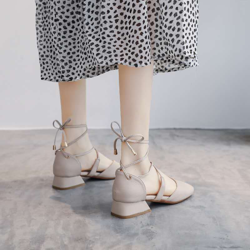 Giày Sandal Nữ quai dây bít mũi Cao 3P Buộc Dây phối với chân váy cực yêu