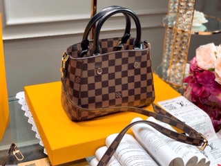 Túi L'V Capu mini bag super cao cấp