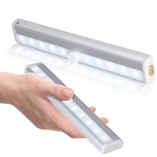 Đèn led gắn tủ quần áo dùng pin,cảm biến thông minh,  gắn tủ quần áo tiện dụng