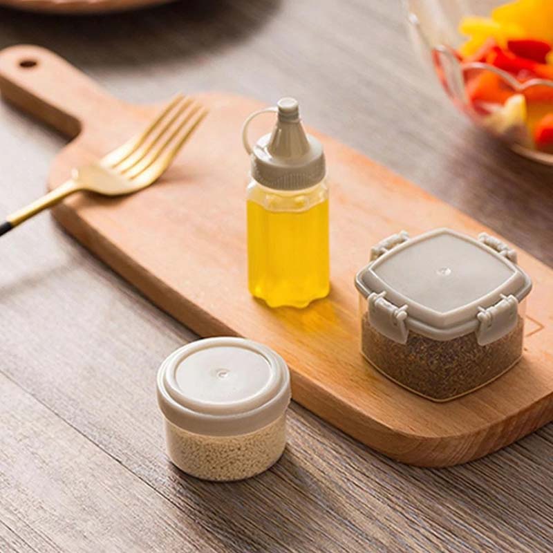 Set 4 Chai Nhựa Đựng Nước Sốt Tiện Dụng Cho Nhà Bếp