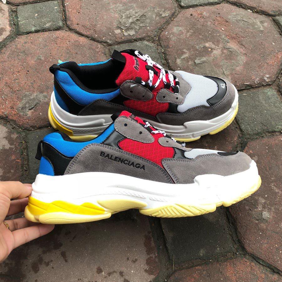 Giày Triple S đỏ xám, đế vàng