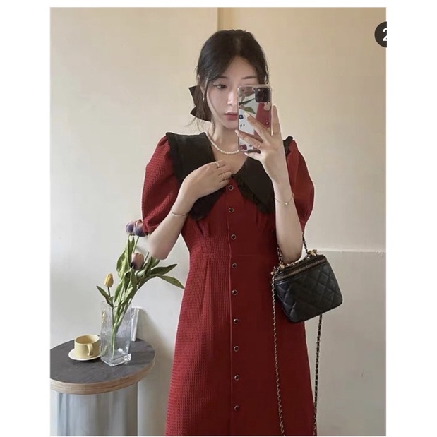 ĐẦM ĐỎ XỐP CỔ ĐEN BÈO THẮT NƠ SAU