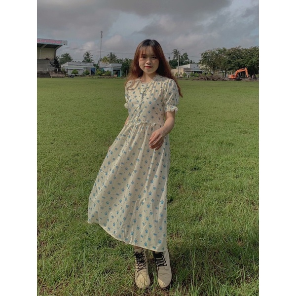 Đầm hoa nhí tay phối ren