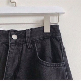 QUẦN BAGGY BÒ ĐEN UNISEX