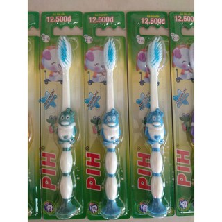 36 bàn chải đánh răng trẻ em ( 3 lố )