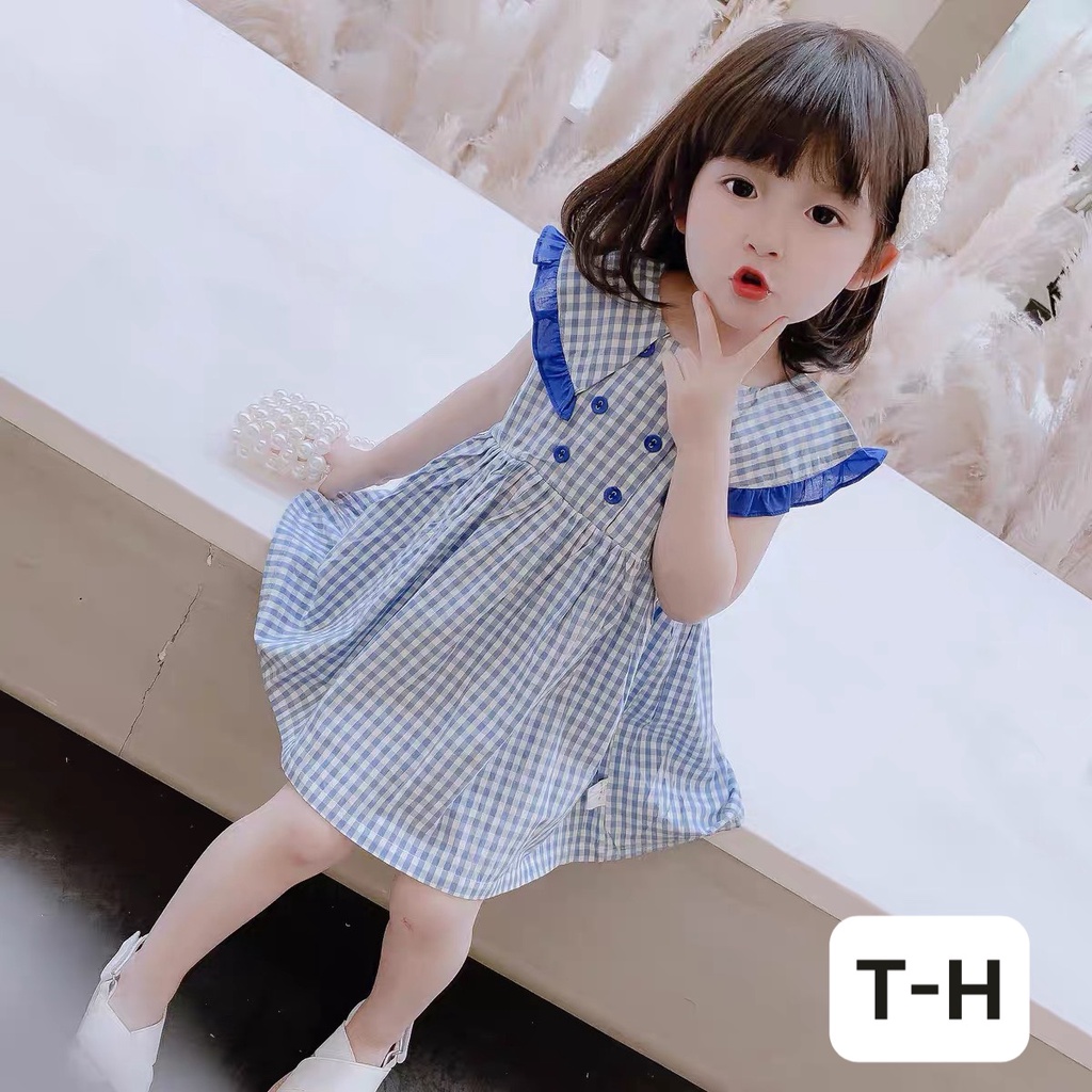 Váy bé gái ca rô dáng xòe cổ viền xung quanh vai bèo, cúc ngực chất đũi cực xinh cho bé từ 8 đến 20 kg