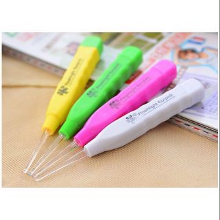 DỤNG CỤ LẤY RÁY TAI CÓ ĐÈN