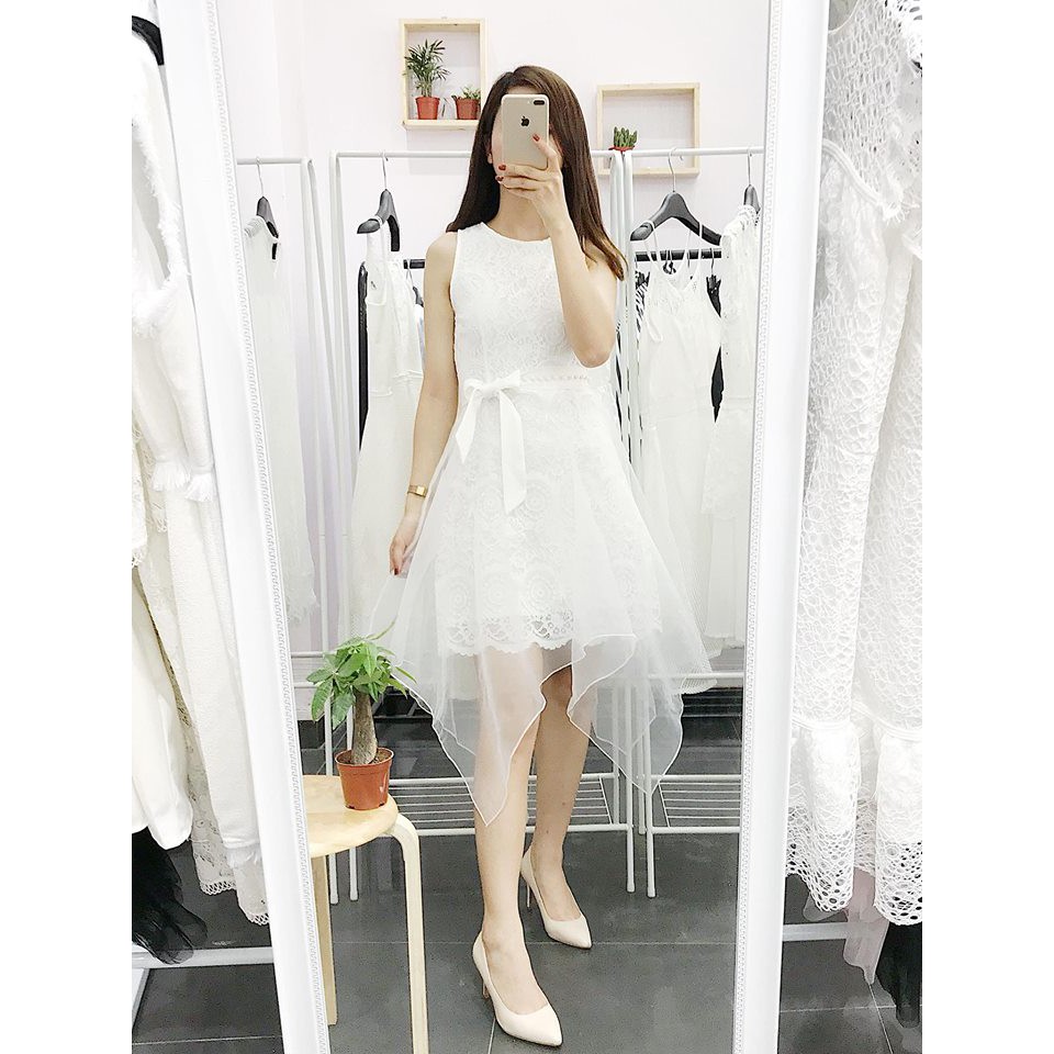Đầm dự tiệc ren phối lưới đính chuỗi sang trọng duyên dáng mới cập bến | BigBuy360 - bigbuy360.vn