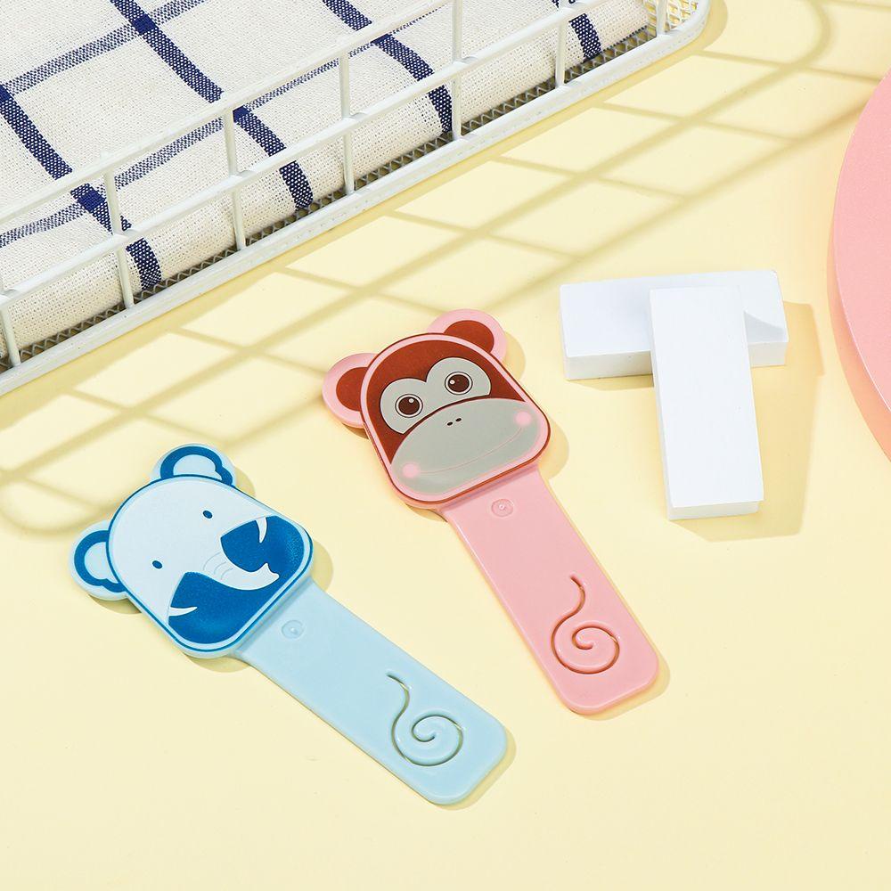 PISTA Dụng Cụ Nhấc Nắp Bồn Cầu Họa Tiết Hoạt Hình Dễ Thương