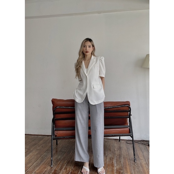 Áo Blazer tay bồng mùa hè Isipi
