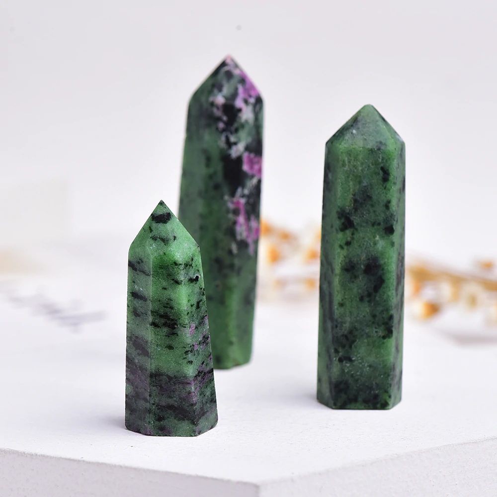 Trụ đá thanh tẩy Epidote