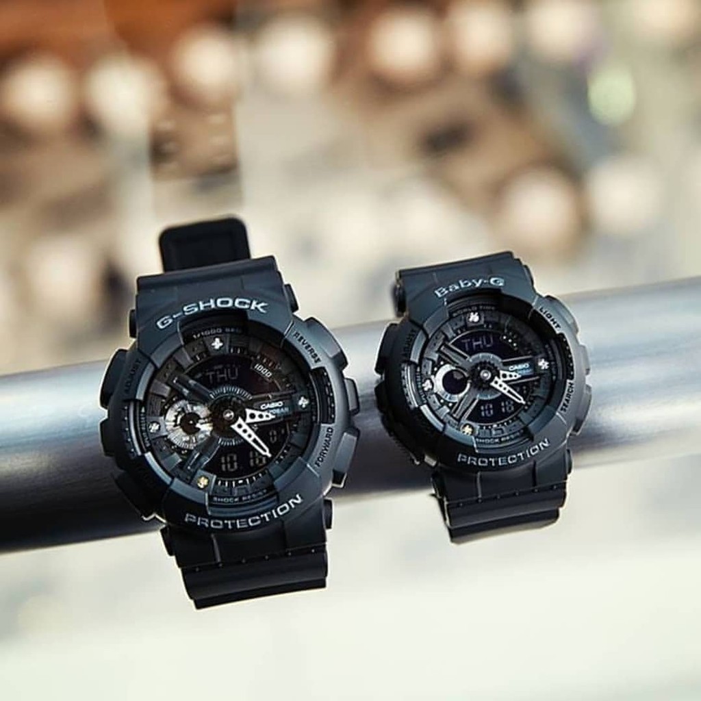 Đồng hồ nam Casio G Shock GA-135DD-1ADF Dây Nhựa Màu Đen - Mặt Đính Đá Kim Cương