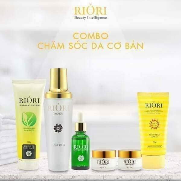 Kem chống nắng Riori SPF 50/PA+++