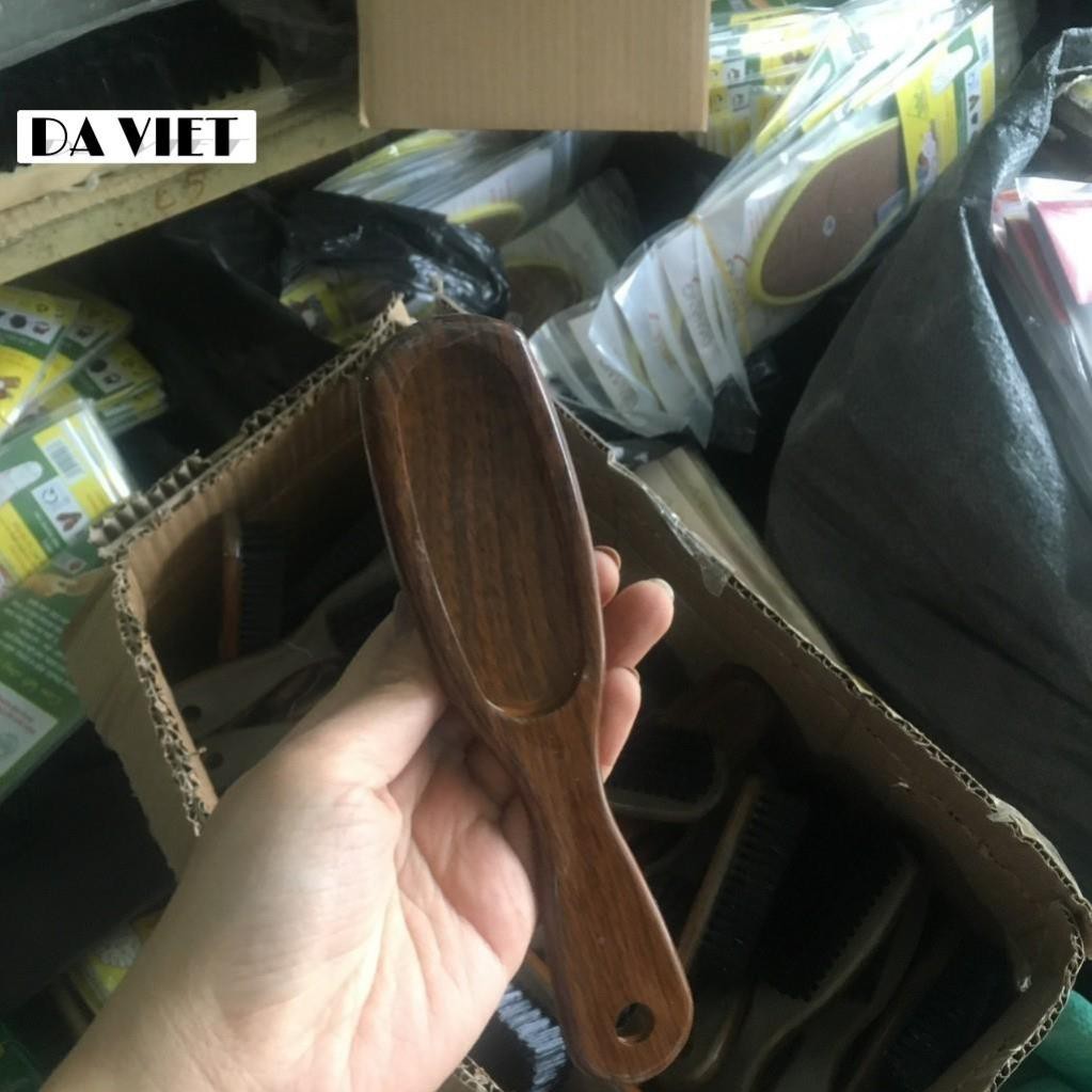 Bàn Chải Đánh Giày Vân Gỗ Tiện Lợi Phù Hợp Với Giày Da Và Da Lộn