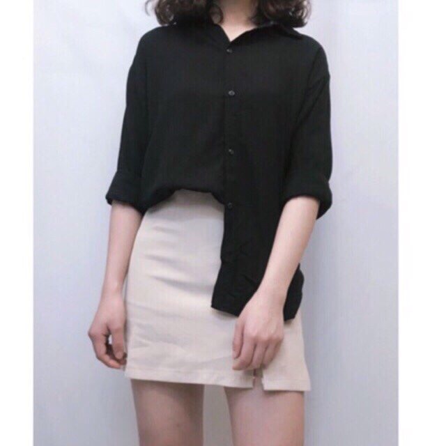 Áo sơ mi đen cổ điển