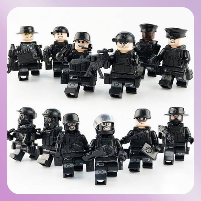 Set of 12 Lego police character models