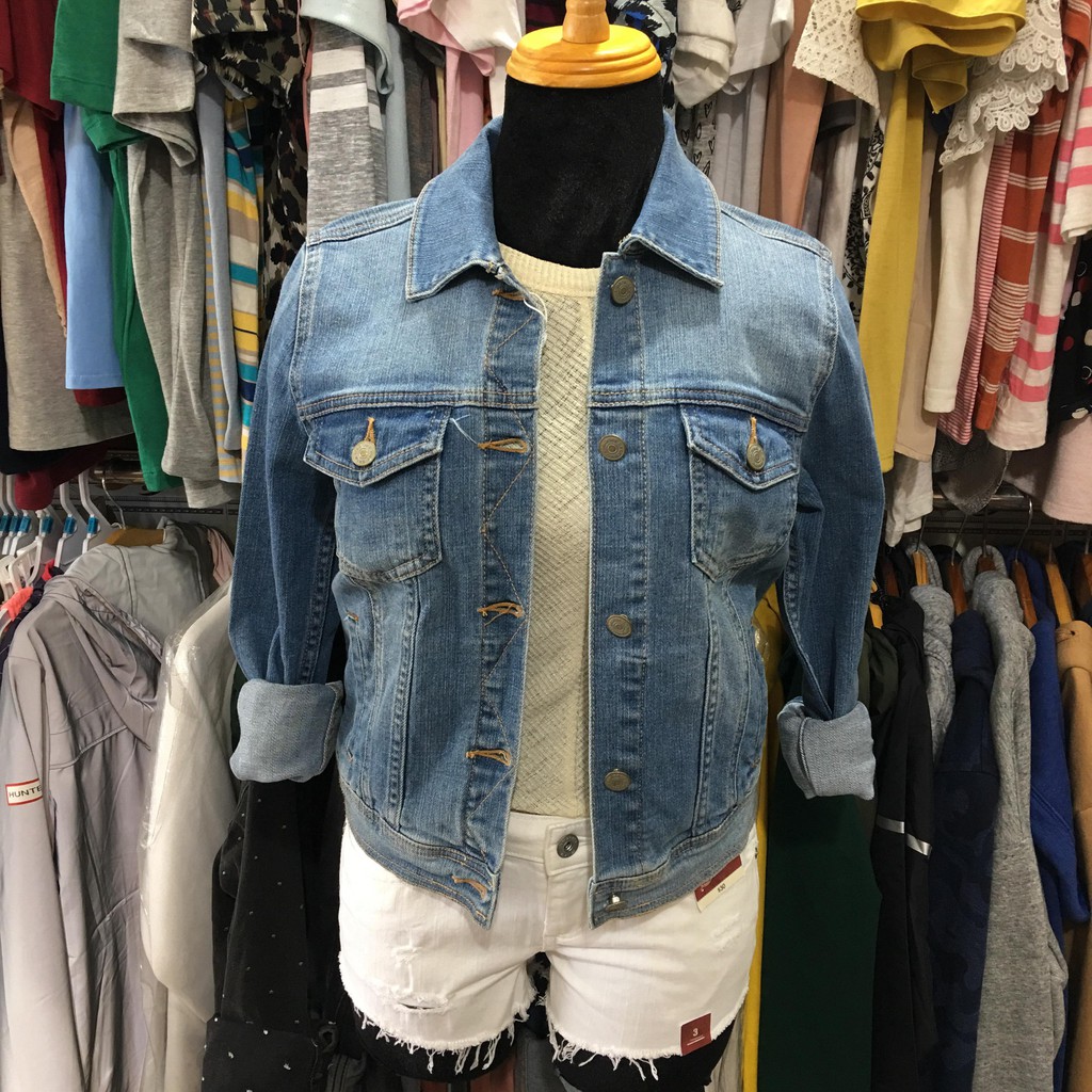 Khoác Jean nữ trơn túi trước VNXK