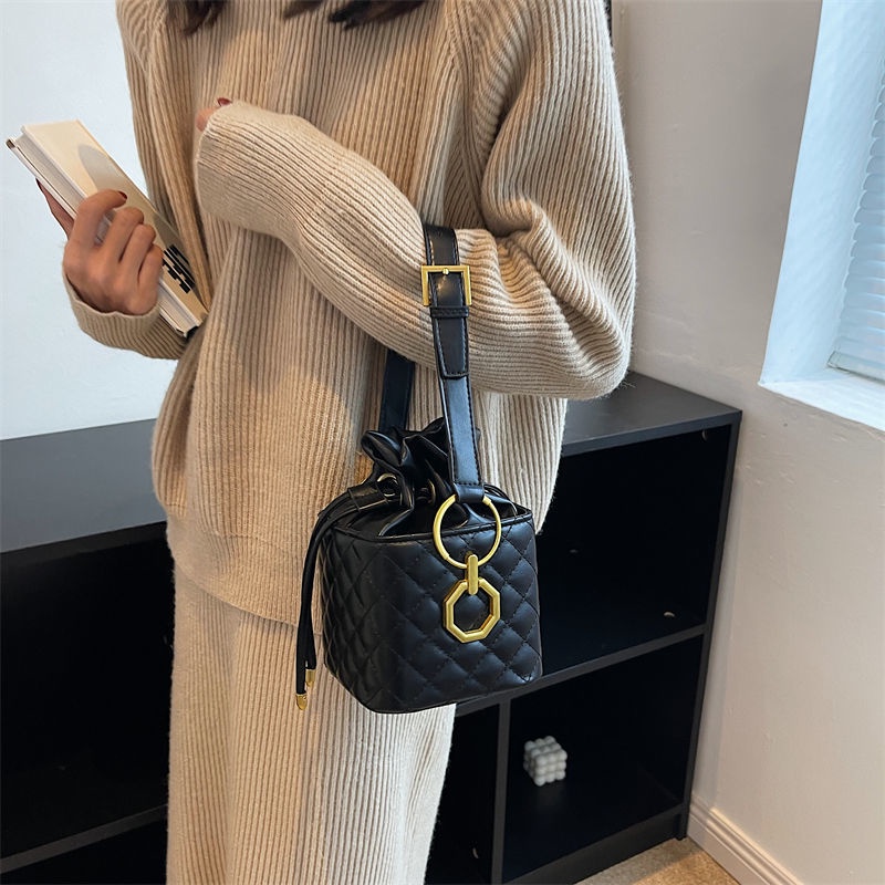 Túi Hộp Dáng Vuông Nhỏ Có Dây Rút Phong Cách Retro Thời Trang Cao Cấp 2022 Cho Nữ