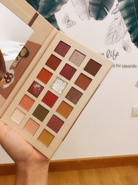 Bảng phấn mắt 18 ô MUGE LEEN - Tông sương sương - cực dễ make | BigBuy360 - bigbuy360.vn