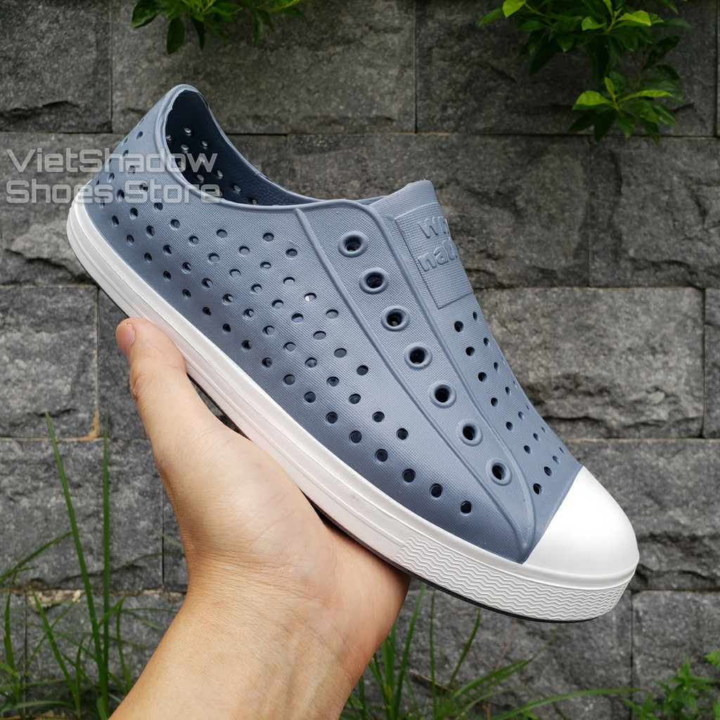 Giày nhựa đi mưa nam nữ - Chất liệu nhựa xốp siêu nhẹ, không thấm nước - Màu xám đậm | BigBuy360 - bigbuy360.vn