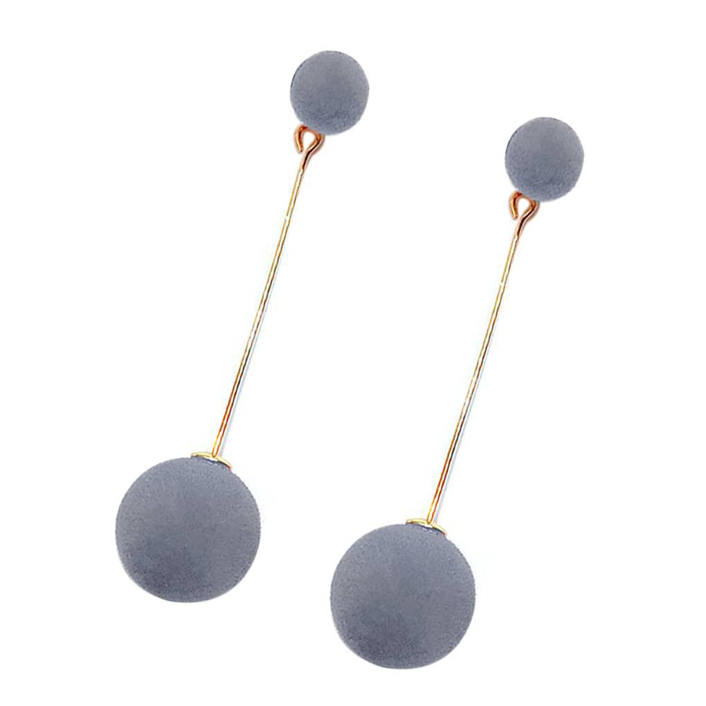 Khuyên Tai Nữ Trang Dáng Tròn Tạo Hình Độc Đáo