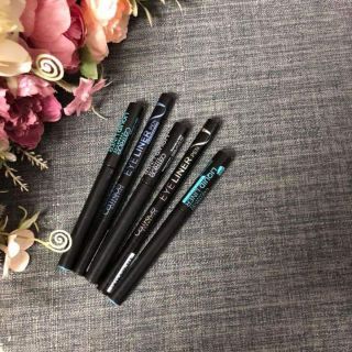 Bút kẻ mắt dạng nước Catrice Eyeliner