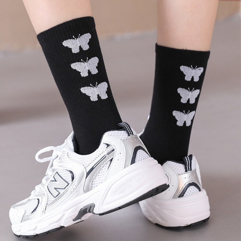 Vớ cotton ống vừa in hình bướm màu đen trắng phong cách Nhật Bản Harajuku Hip Hop thời trang đường phố cho nữ