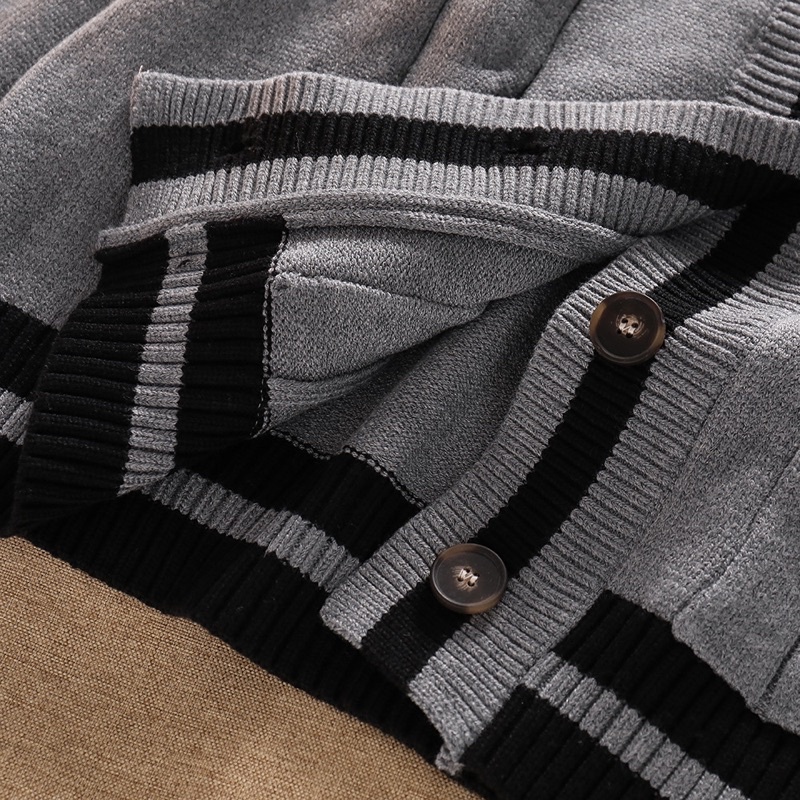 Áo khoác cardigan xám viền đen chất len dày dặn