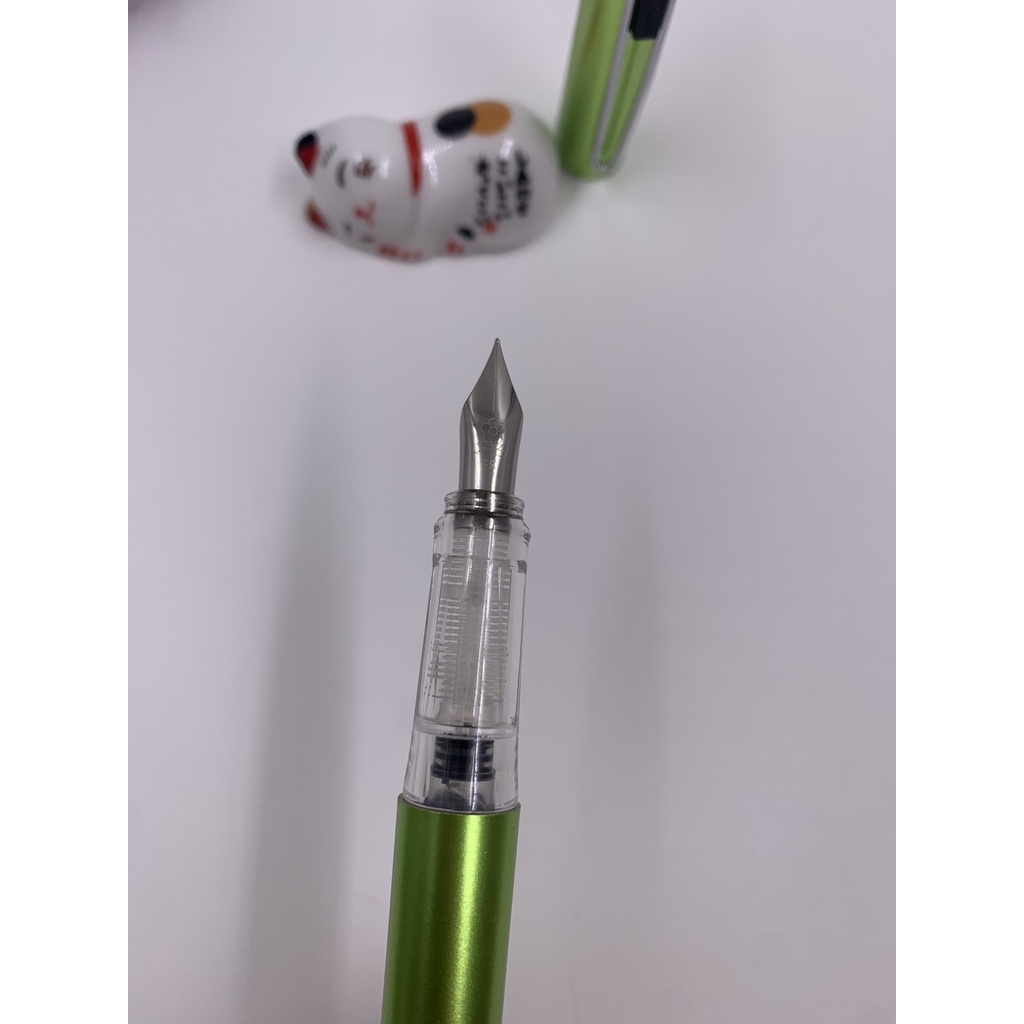 Bút ký, bút máy Montagut