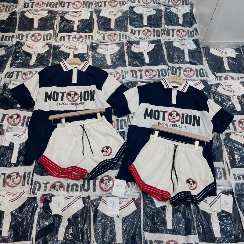 Set Phông Mickey Phối Màu