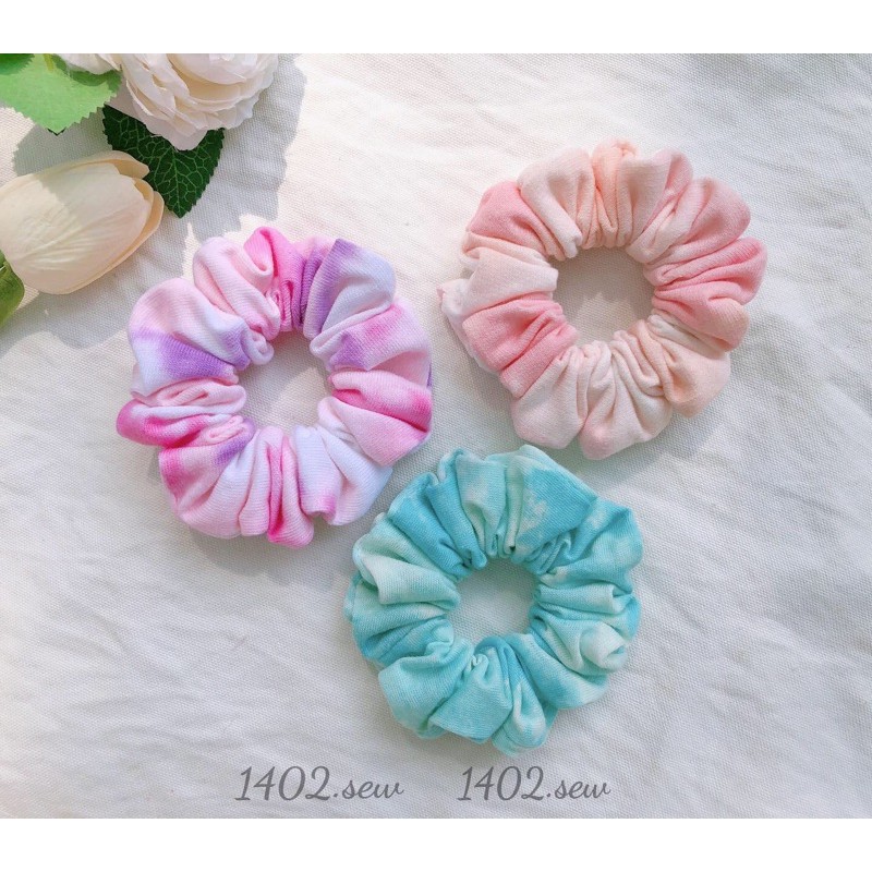 scrunchies dây buộc tóc loang màu tie dye