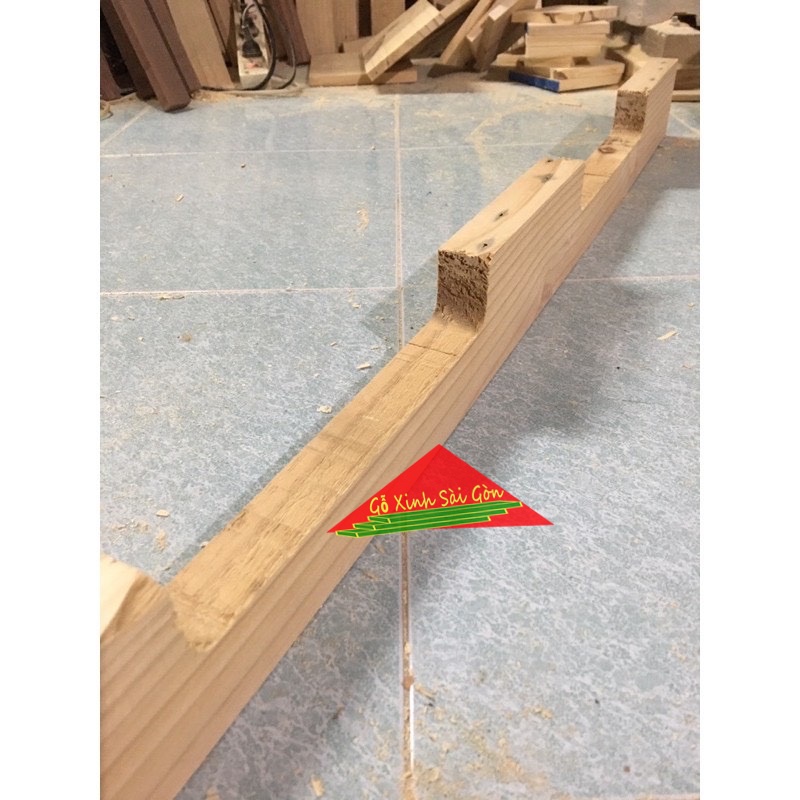 Đố khuyết gỗ thông dùng để đóng chân giường pallet dài 1m1, cao 9cm, dày 3cm đã bào láng đẹp