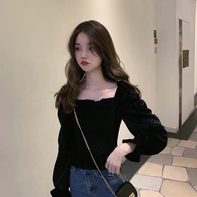 Áo đen tiểu thư