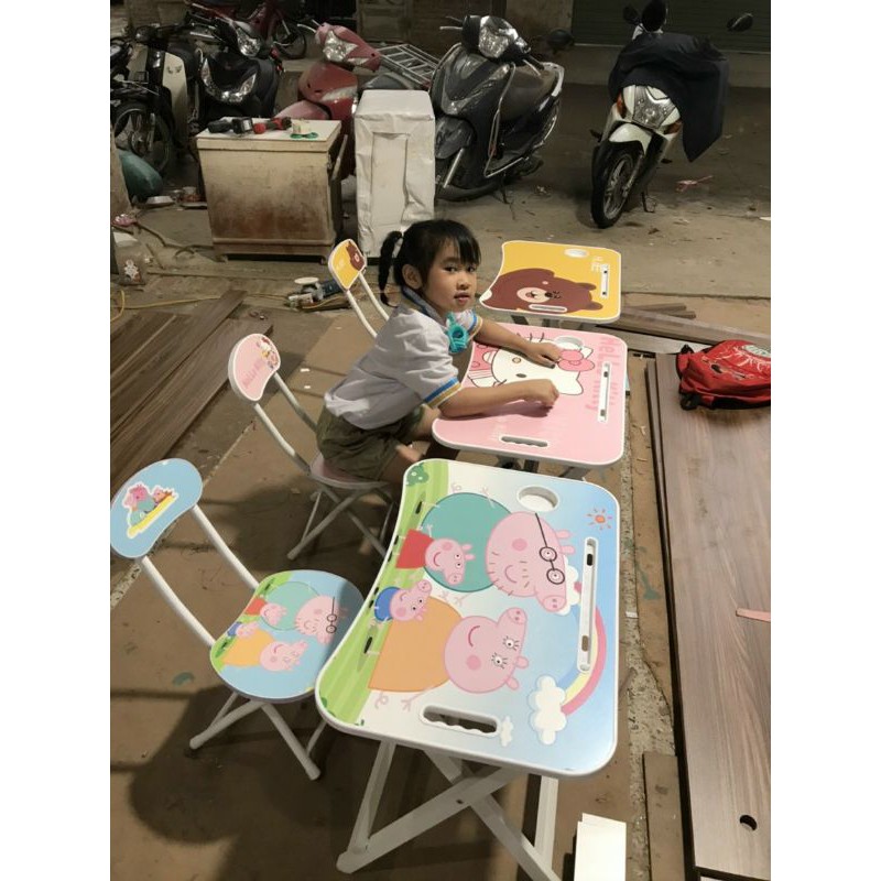 Bộ Bàn Ghế Học Sinh Gấp Gọn Cho Bé