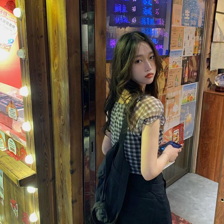 Áo Sơ Mi Tay Ngắn Họa Tiết Sọc Caro Trắng Đen Phong Cách Hong Kong Cổ Điển Thời Trang Cho Nữ