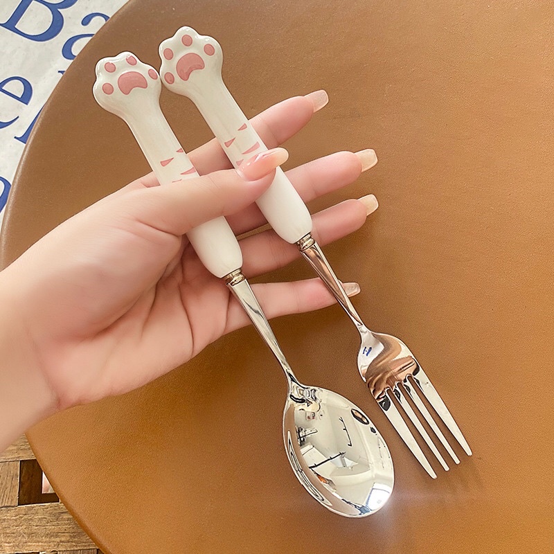 Set 3 Món Thìa Đũa Dĩa Chân Mèo Bằng Thép Không Gỉ 304 Tay Cầm Sứ Kèm Hộp Đựng