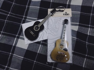 Mô hình guitar acoustic