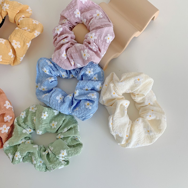 Giao ngẫu nhiên_Dây cột tóc Scrunchies họa tiết hoa cúc trắng dễ thương