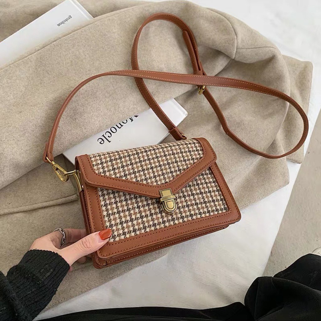 Túi Xách Nữ - Túi Đeo Chéo Nữ Họa Tiết Caro 3 Ngăn Tiện Lợi Kiểu Dáng Vintage | BigBuy360 - bigbuy360.vn