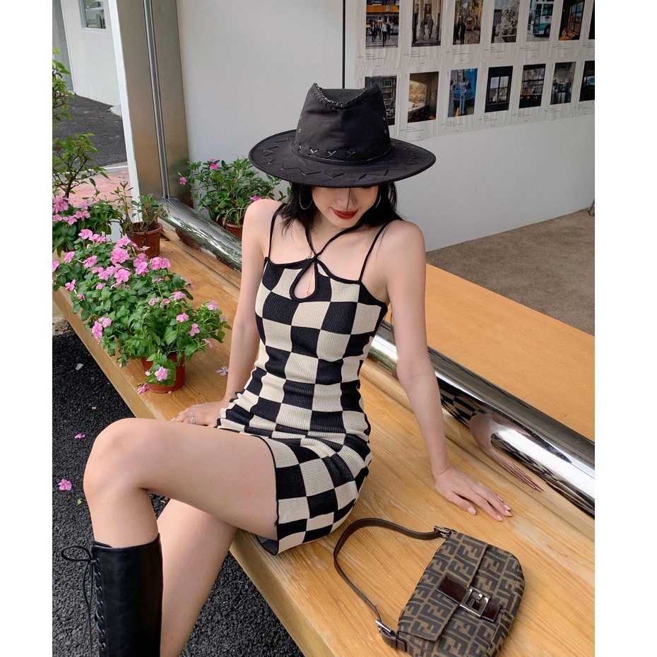 đầm họa tiết kẻ caro hợp thời trang trẻ trung cho nữ